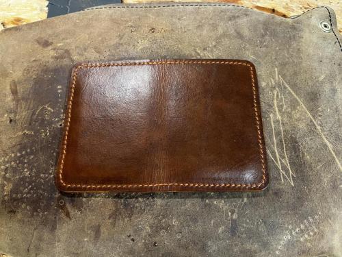 bi-fold portrait leather wallet back